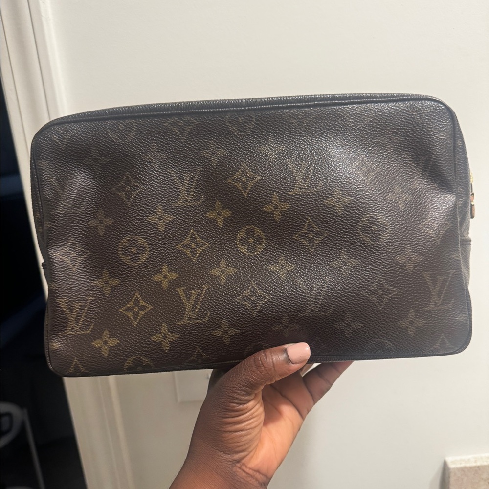 Louis Vuitton Trousse 28